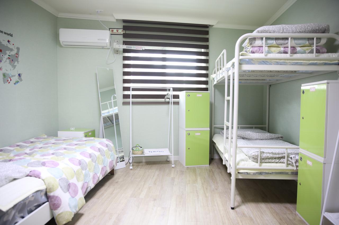 Kingkong Guesthouse Busan Bagian luar foto