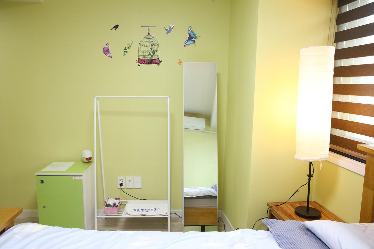 Kingkong Guesthouse Busan Bagian luar foto